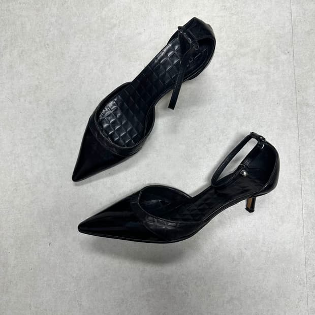 샤넬 포인티드 토 힐