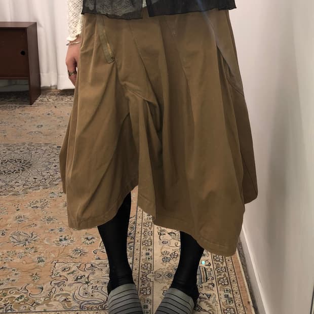 베이지 벌룬핏 스커트