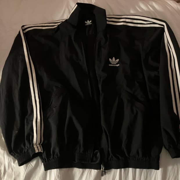 발렌시아가 아디다스 자켓 L
