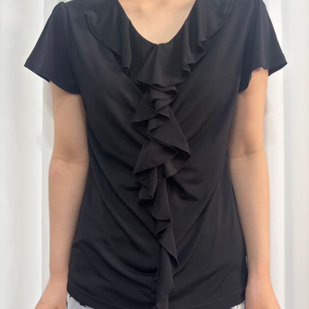 theoria frill top