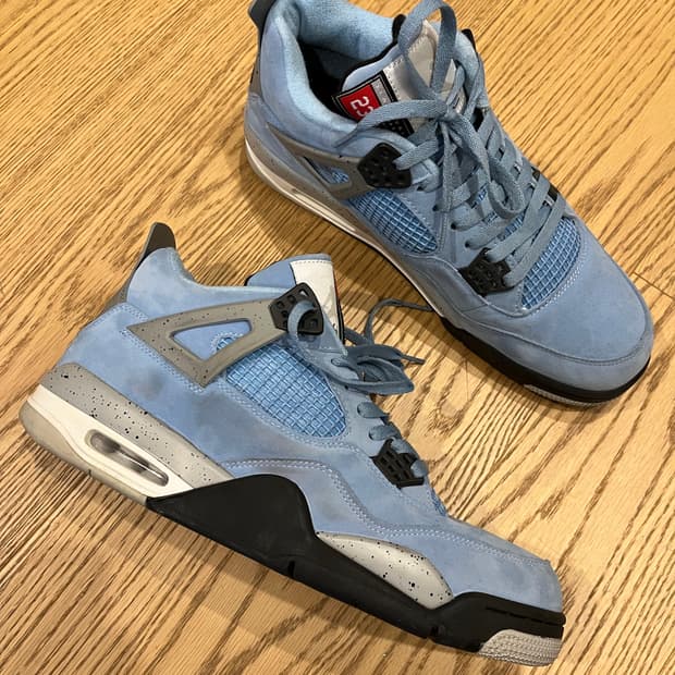 조던 4 레트로 유니버시티블루