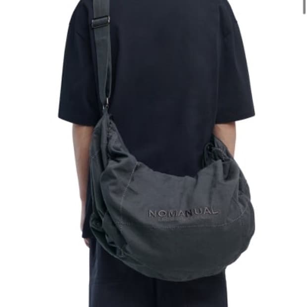 노매뉴얼 더플백
