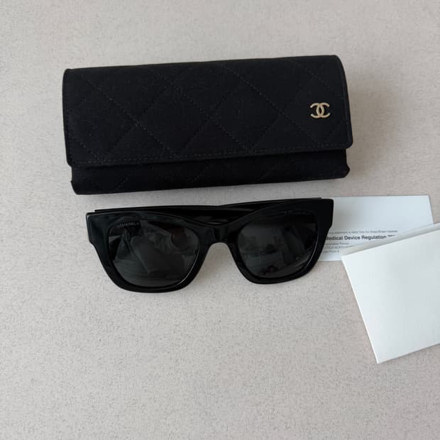 샤넬 하트 선글라스