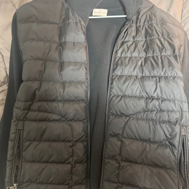 몽클레어 블랙 니트패딩