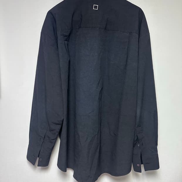 우영미 코튼 블랙 셔츠