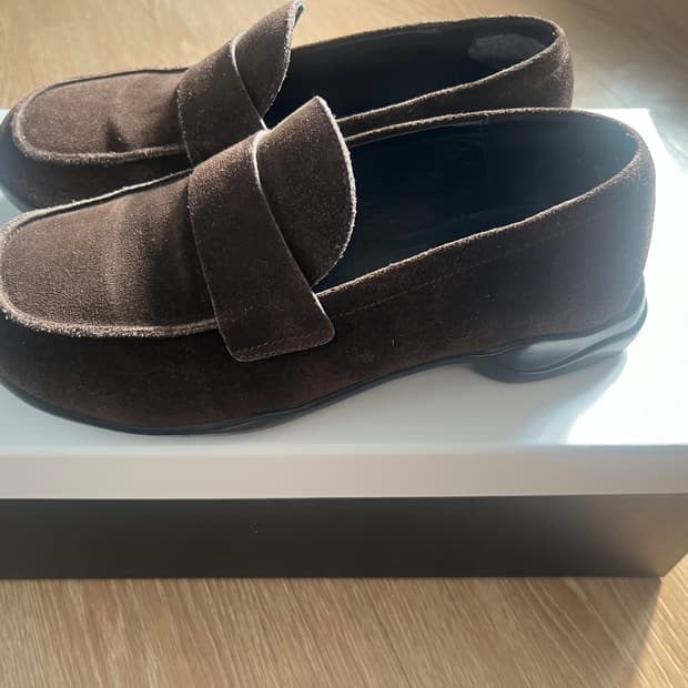 페몬트 square loafer (240)