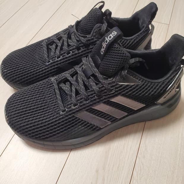 아디다스 운동화 퀘스타 라이드 EE8374 러닝화 사이즈265

러닝화/