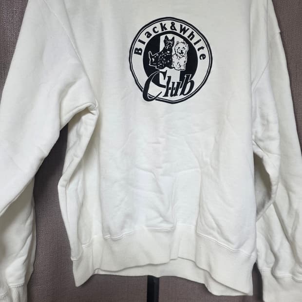 블랙화이트맨투맨 M