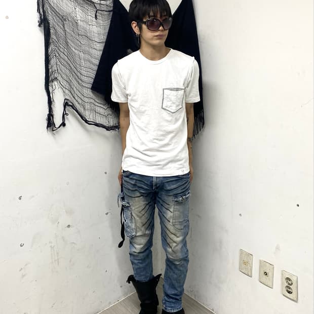 Moussy)Minimal Grey Detail Pocket Tee