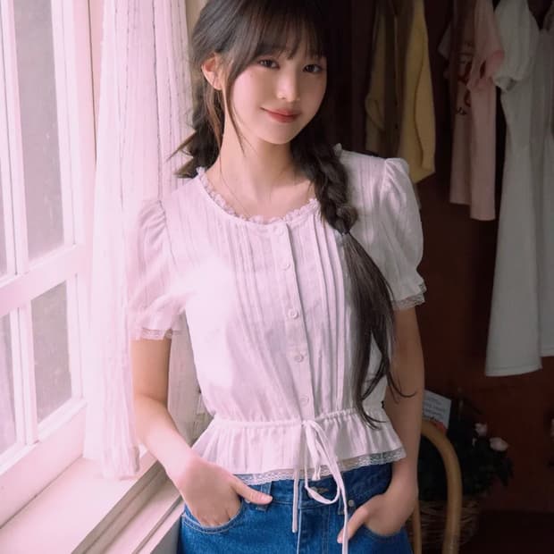 로라로라 프릴 셔링 블라우스 FRILL SHIRRING BLOUSE 