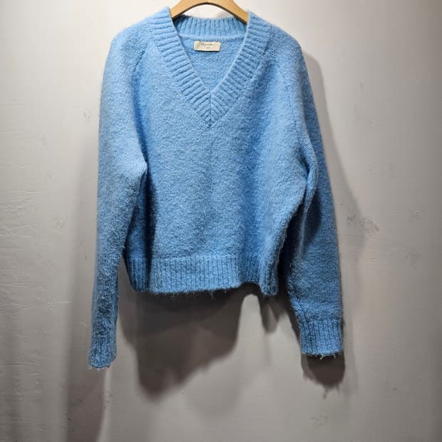 울혼방 브이넥 루즈핏 니트 Free 