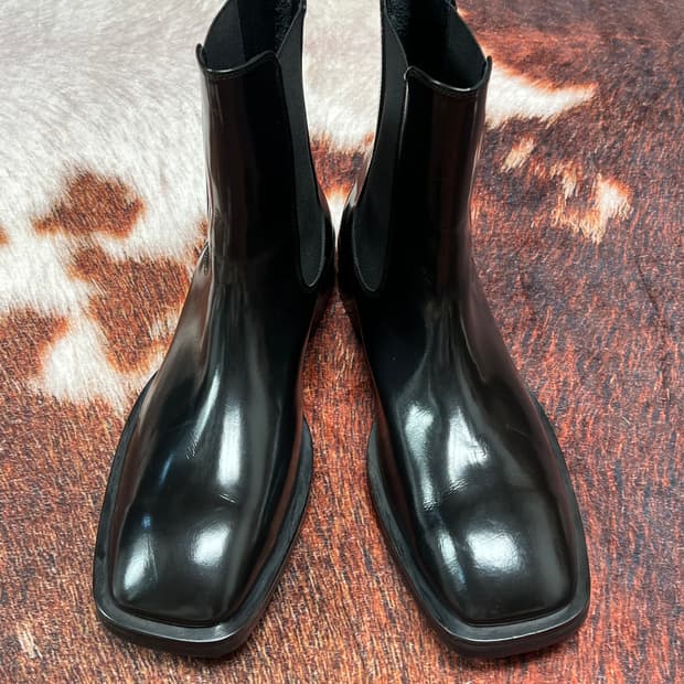 [295] 쏘유레슈어 Lucy black 부츠 