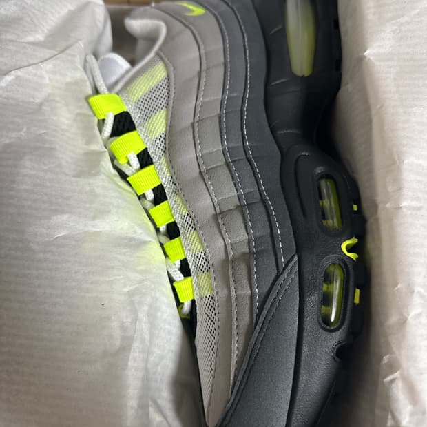 270 나이키 에어맥스 95 OG 네온