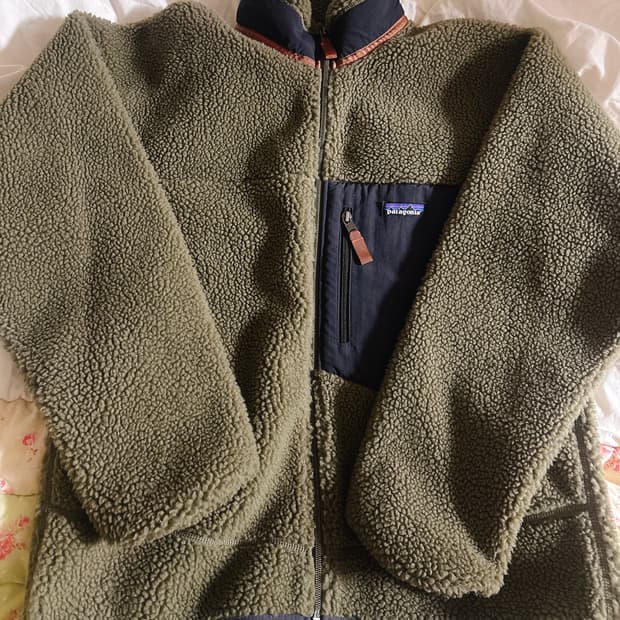 파타고니아 레트로x 카키