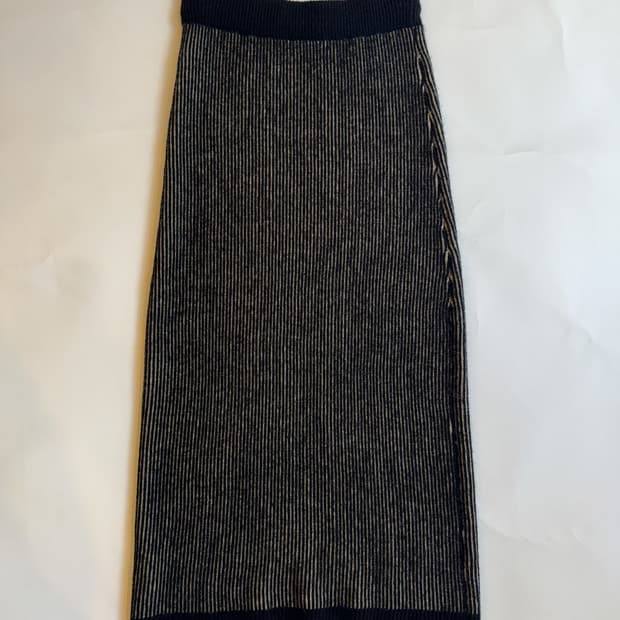 STRIPED RIBBED KNIT LONG SKIRT