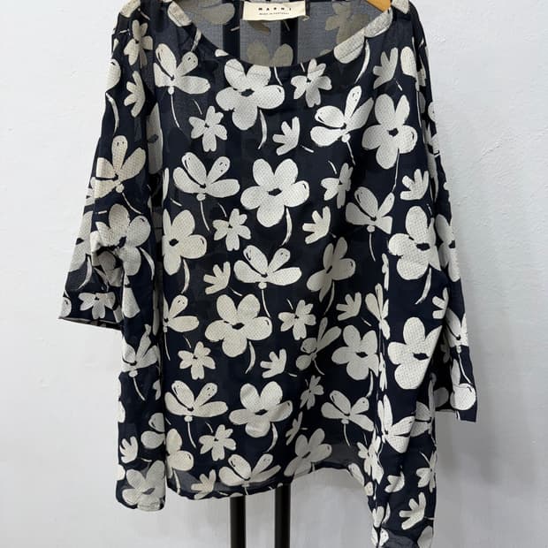 정품) 마르니 오버핏 플라워 프린트 블랙 블라우스 40