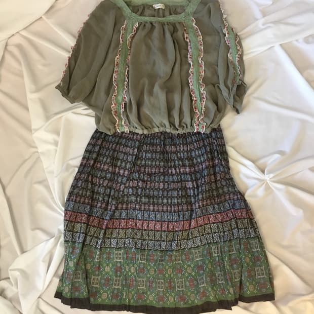 잔꽃 레이스 탑