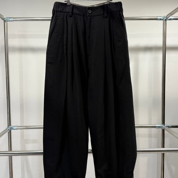 Ziggy Chen — Wide-Leg Pleated Trousers