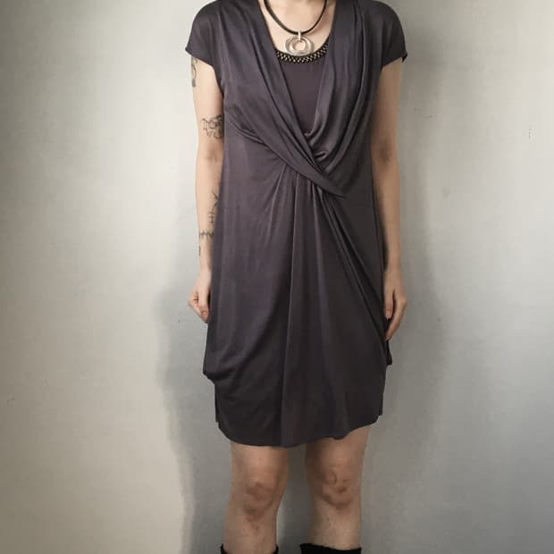 Shirring point glossy onepiece