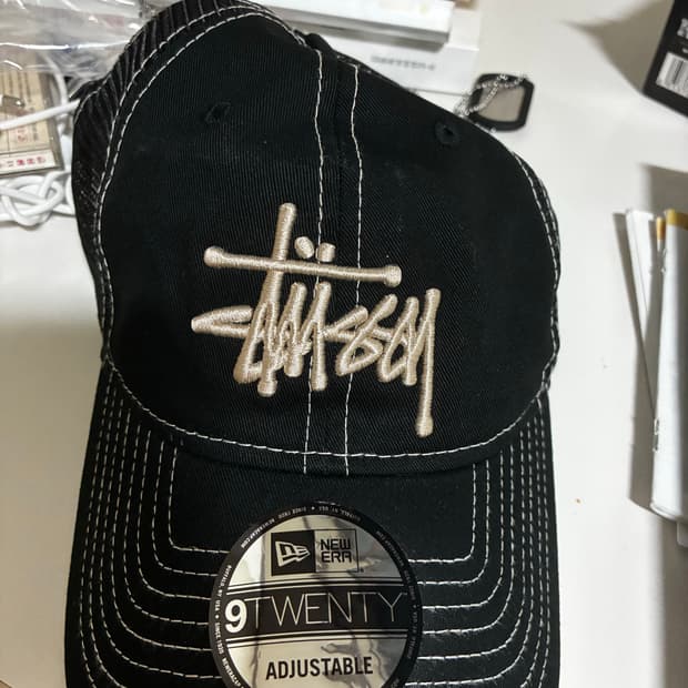 스투시 뉴에라 블랙트러커