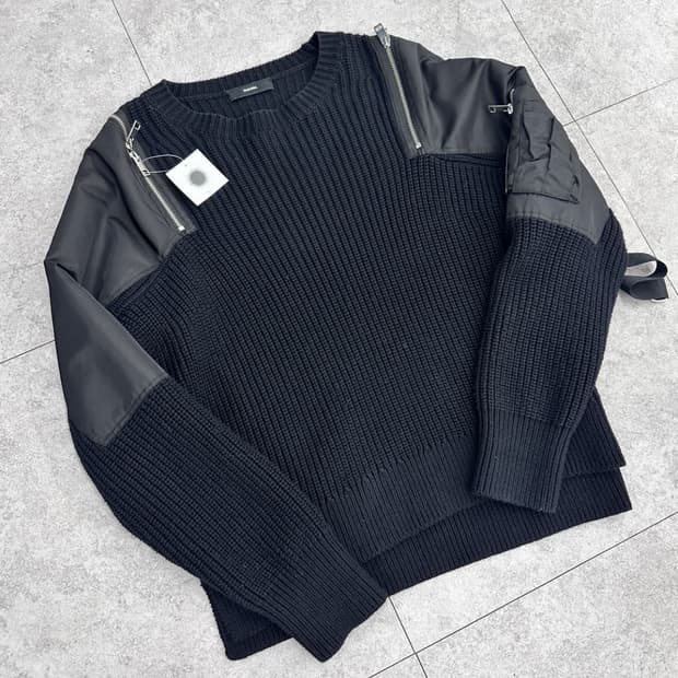 디젤 해체주의 크루넥 니트 