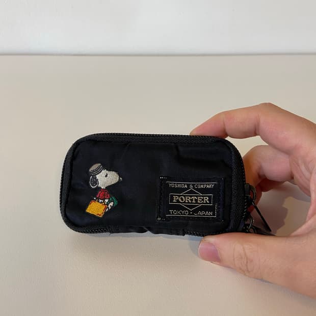 포터 스누피 자수 블랙 키케이스
