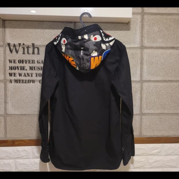 베이프 샤크 후드 셔츠 s