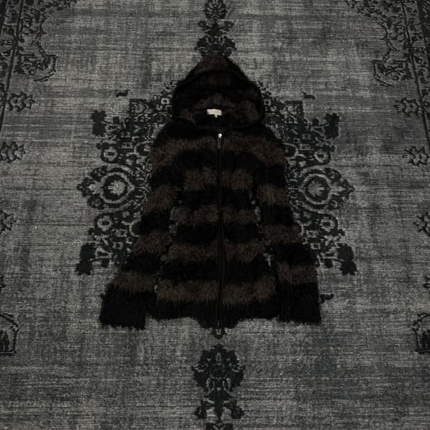 Villand black brown acrylic fur hood