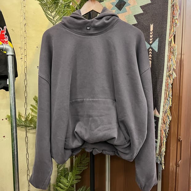 이지 갭 엔지니어드 바이 발렌시아가 도브 후디 #csz779