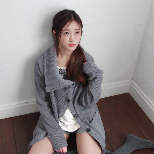 인앤양인하모니 더블 버튼 가디건 그레이