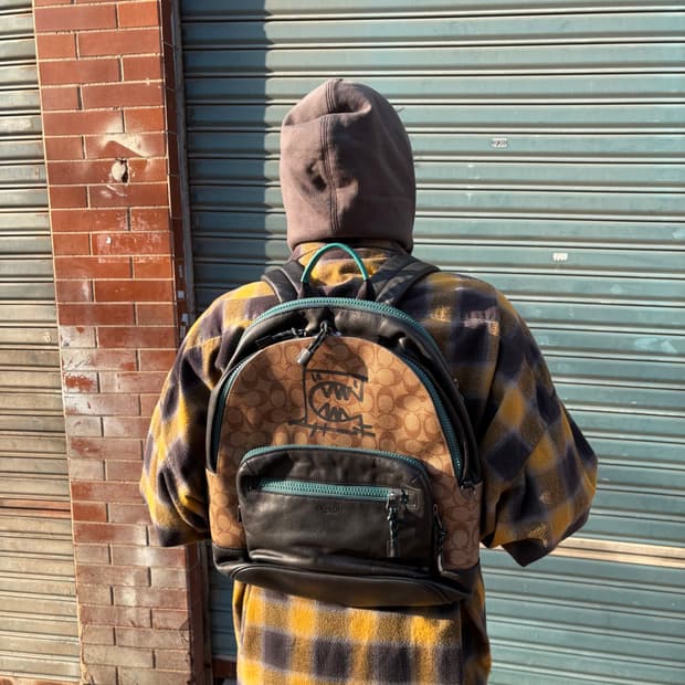 코치 x GUANG YU 레더 트림 코팅 캔버스 백팩