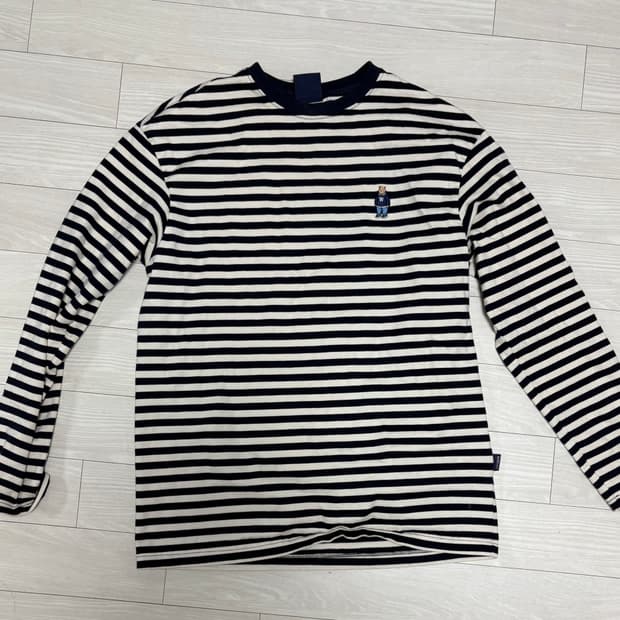 WHO.A.U 스트라이프 롱슬리브 S