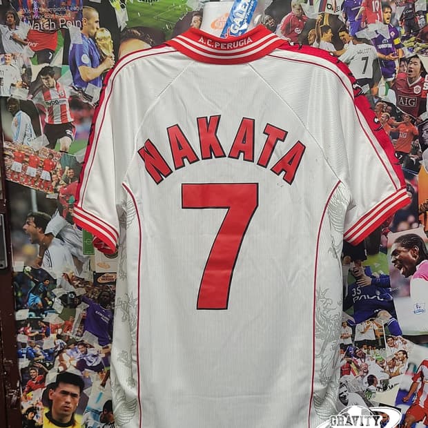 페루자 98-99 나카타 유니폼