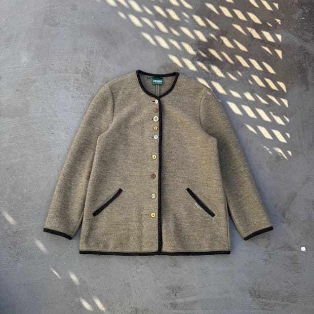 GEIGER 버튼 울 자켓