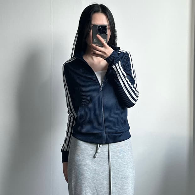 아디다스 자수로고 네이비 골지 트랙 져지 