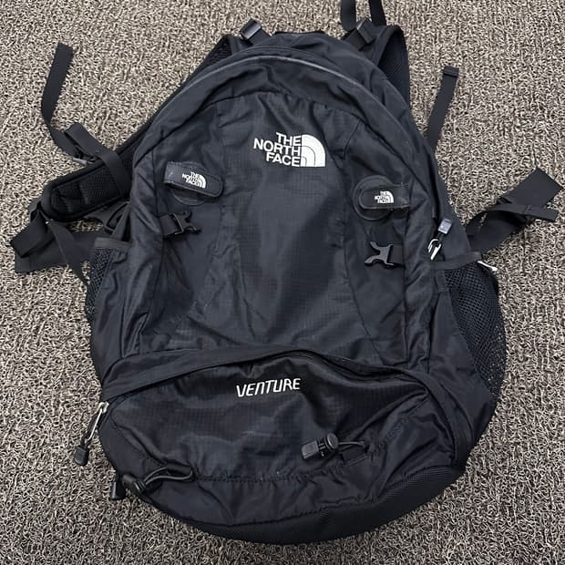 노스페이스 30L 벤처 백팩 가방 블랙