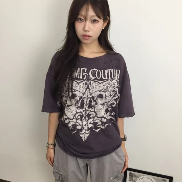 00s Xtreme Couture Skull Graphic Tee