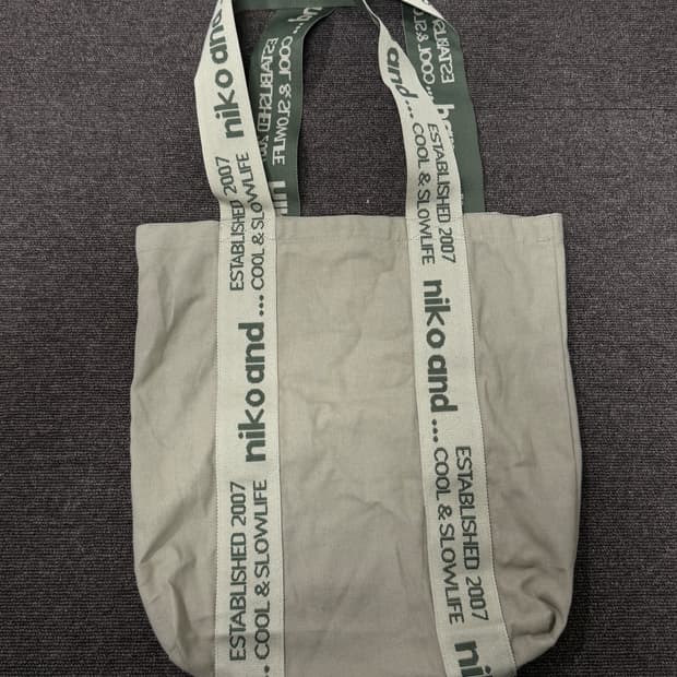 niko and… 캔버스 토트백 (도쿄 구매, 거의 새상품)