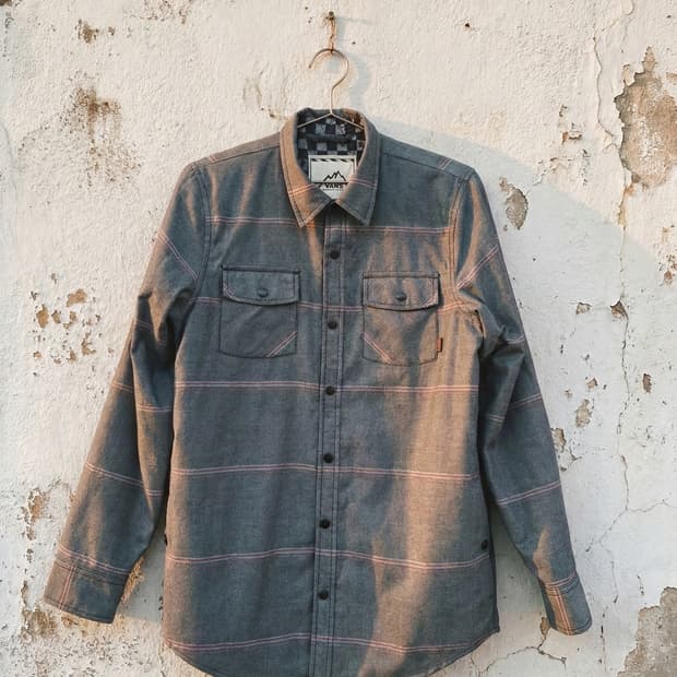  VANS Mountain Edition 셔츠