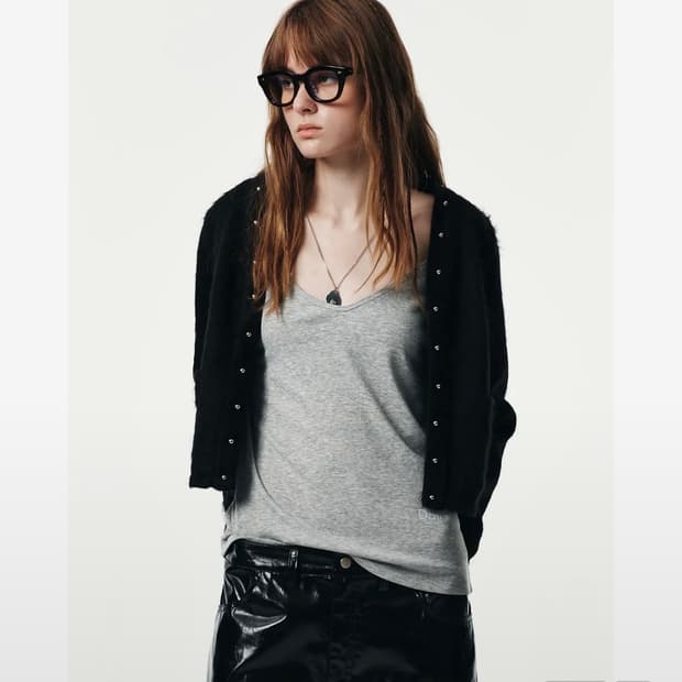 다이닛 STUD LINE POINT CARDIGAN IN BLACK