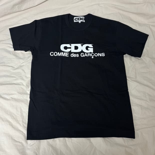 CDG 반팔 L