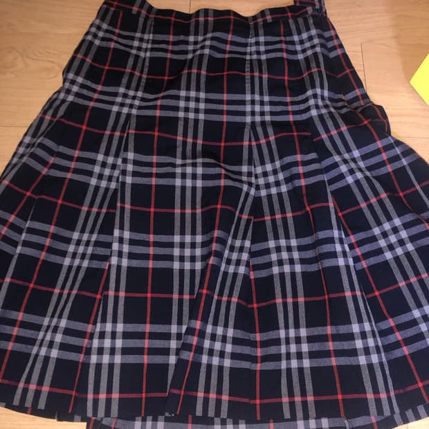 버버리 잉글랜드 체크 스커트