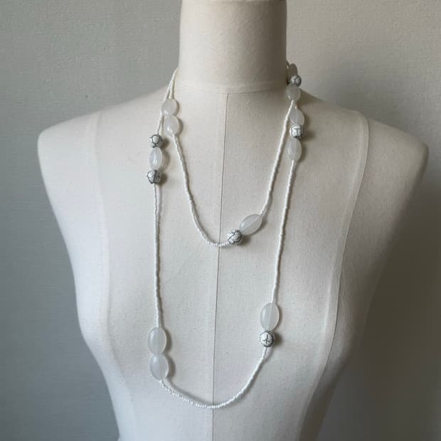White marble bead long necklace
