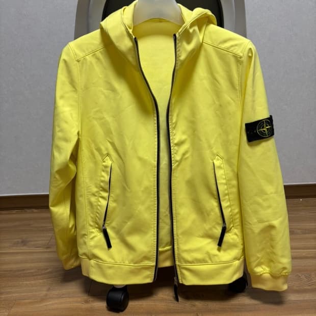 스톤아일랜드 소프트쉘 S