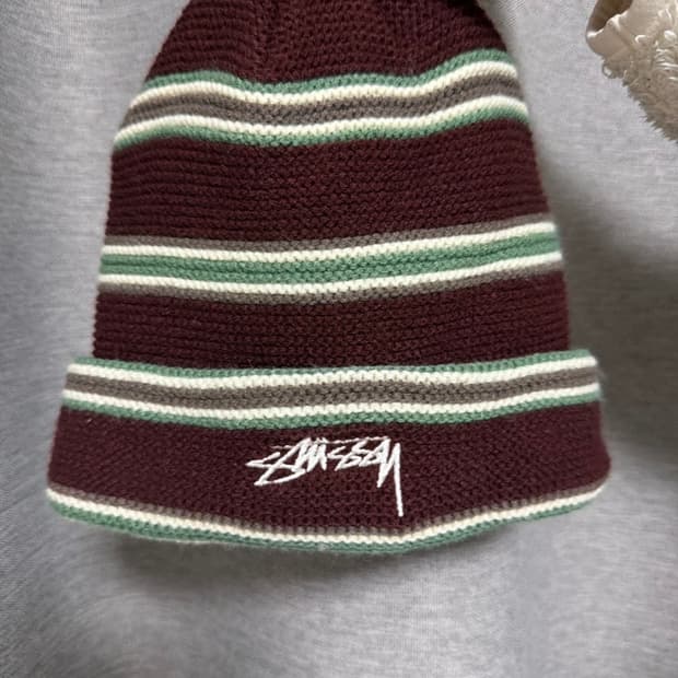 스투시 스트라이프 비니