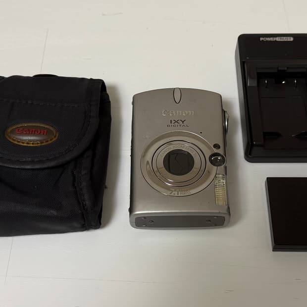 캐논 익시 700 실버 (익서스 750)