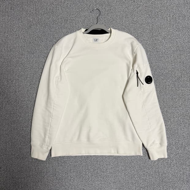 CP컴퍼니 맨투맨 화이트 XL