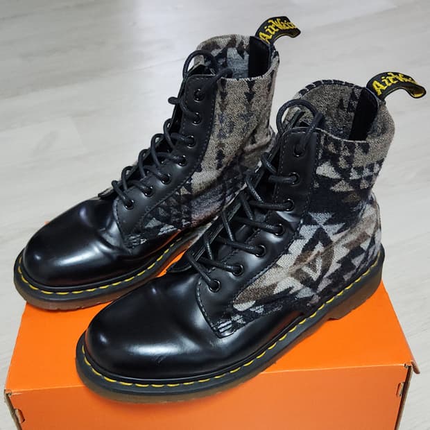 닥터마틴 x pendleton 레이스 로우 부츠 펜들턴