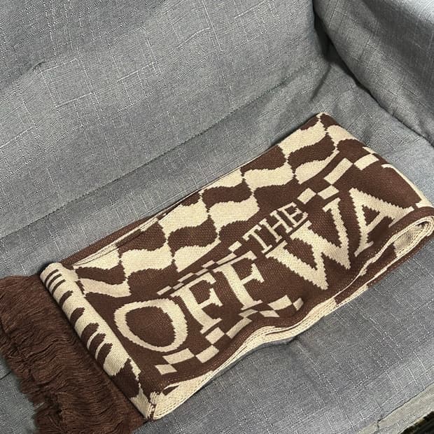 VANS x 레어버스 성수 콜라보 머플러 브라운베이지