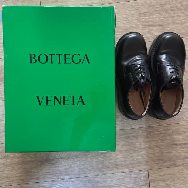 보테가베네타 바운스 더비 블랙 39.5 사이즈